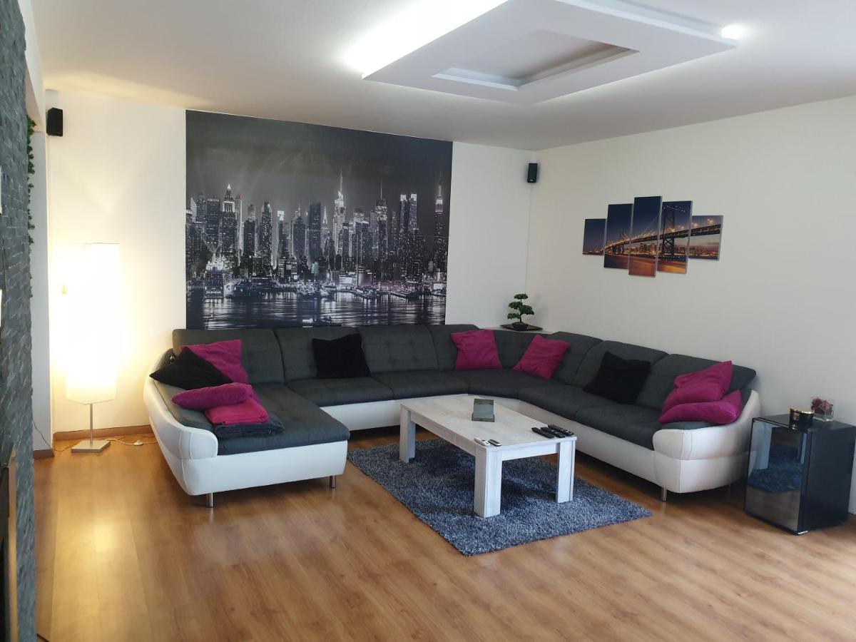 Mezonetovy Apartman V Centre Novej Dubnice Ilava Exterior foto